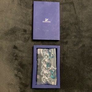 BNIB Swarovski clear and blue crystal scallop figurines